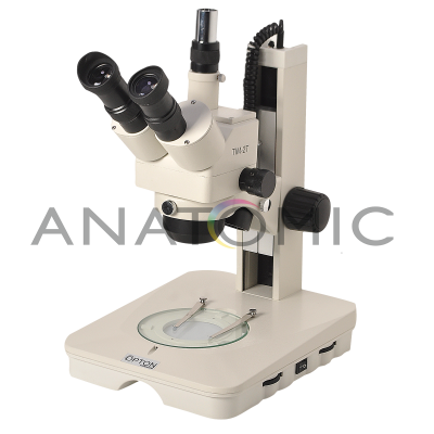 Microscópio Estereoscópico Trinocular, Zoom 1X ~ 4X, Aumento 10x a 160x, Iluminação Transmitida e Refletida a LED.