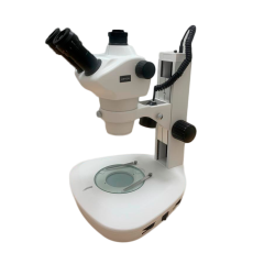 Microscópio Estereoscópico Trinocular, Zoom 0,8X ~ 5X, Aumento 8X ~ 100X e iluminação Transmitida e Refletida LED 2W. - TIM-10T